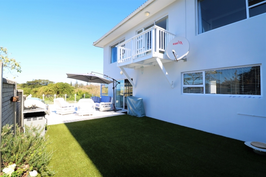 To Let 3 Bedroom Property for Rent in Baysville Eastern Cape